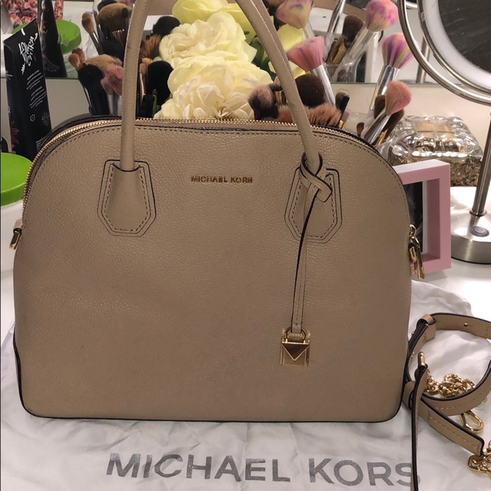 MICHAEL KORS BAG 100% AUTHENTIC